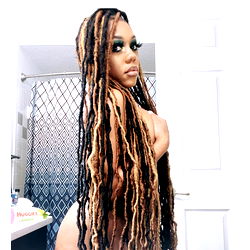 OnlyFans Model I AM DIMPLES Poses for Racy Photo