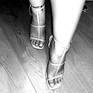 FlirtyFeet photo