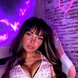 Gaby, Onlyfans Model, Posing for the Camera