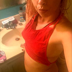Ashley, OnlyFans Model, Posed in Bathroom