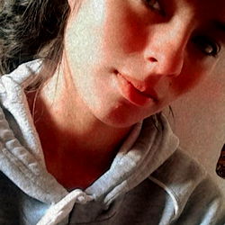 Adara, An Onlyfans Model with a Unique Style