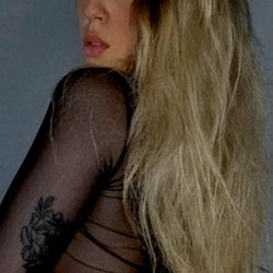 Arianna Martin: OnlyFans Model Photograph