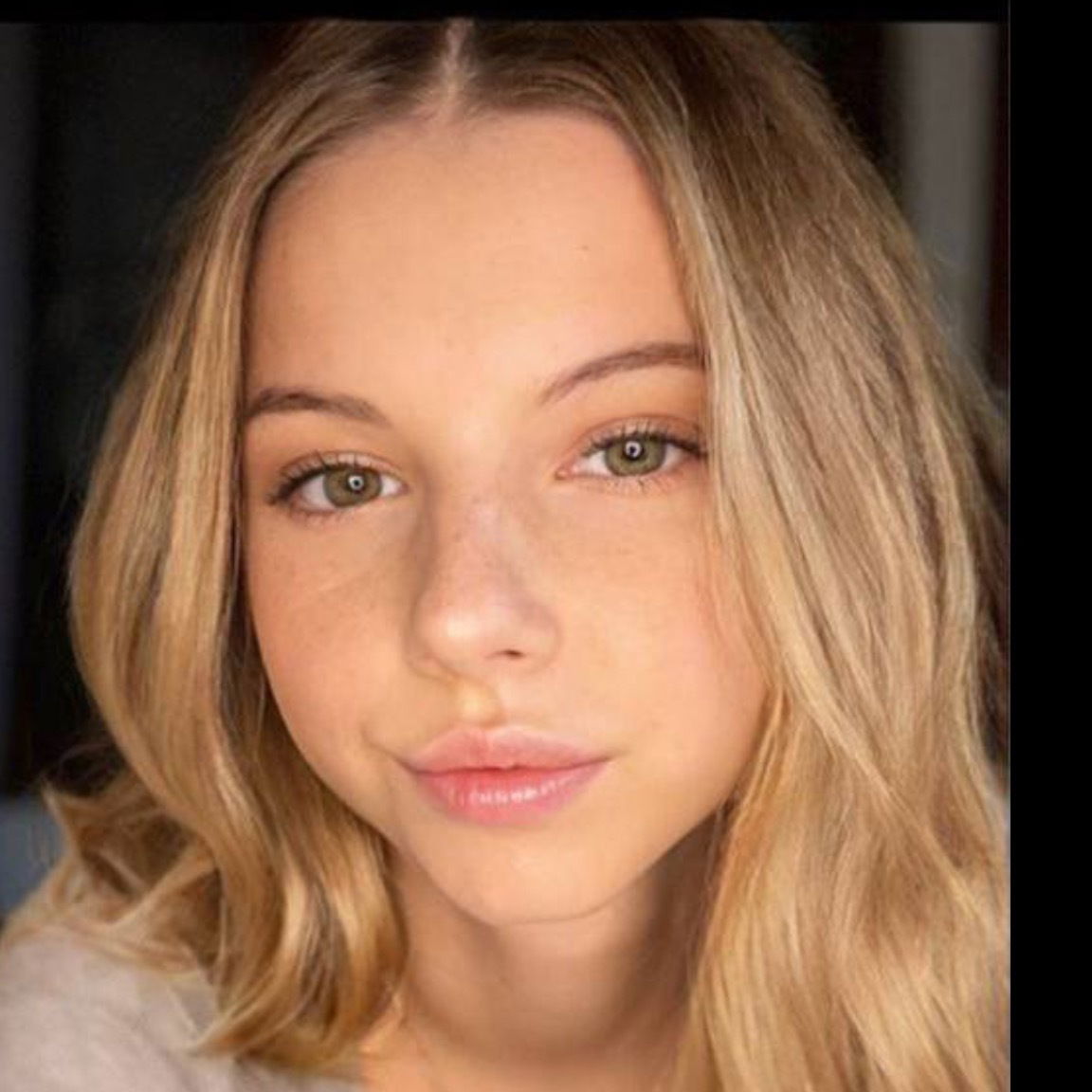 Your Favourite Blondie 🦋 photo