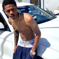 Top Performer professional 🐱🥊 photo