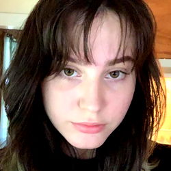 OnlyFans Model Leaf Thorne, Age 26