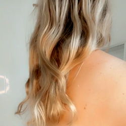 Aussie Beauty's Bikini Body Shot