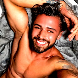 OnlyFans Model Edo in Miami