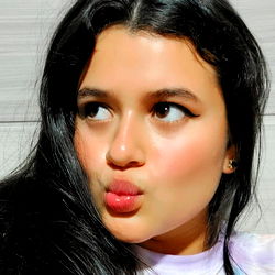 Alejandra Carvajal - OnlyFans Model