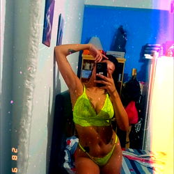 Agostina2 Model's Selfie