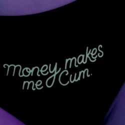 Goddess Stephanie Pink photo