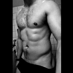 Oslo's TheWinterViking Showcasing Muscular Physique