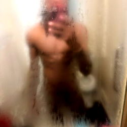 Anbublackcock Showering