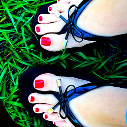 Stephanie's Daily Adventures - Trendy Feet