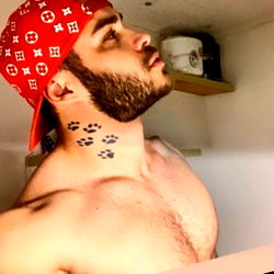 Andrew: The Hipster Hunk