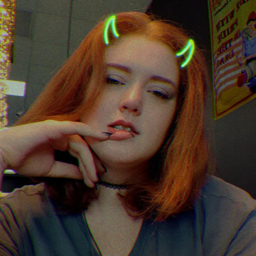 Victoria Peach photo