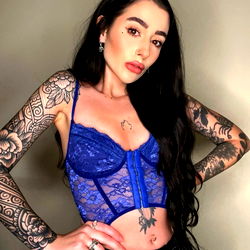 Amy, a captivating OnlyFans model