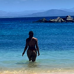 Aaliyah Summers: A Beachfront Modeling Moment