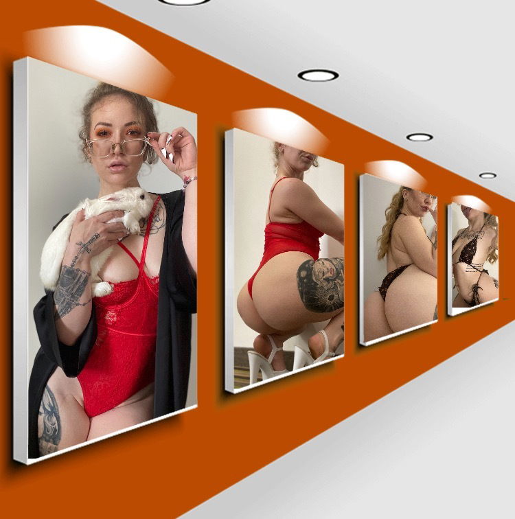 Alice in “Kinkland” photo