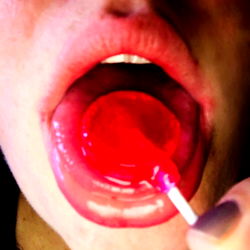 Amanda Hart - Taste Test with Lollipop