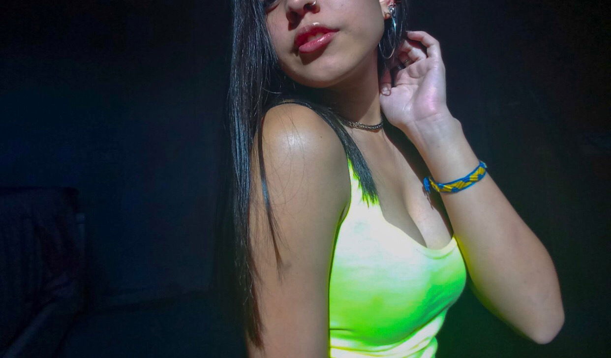 Conejita negra photo