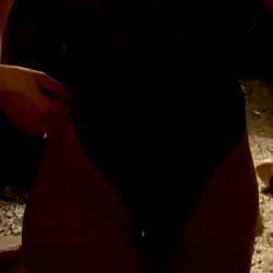 Hawaiian Icognito Baby, Onlyfans Model in Black and White