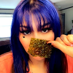 OnlyFans Model Aiden Sharing Her Kombucha Experience