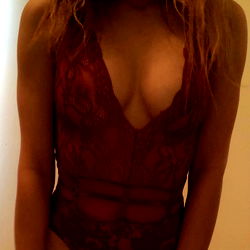 OnlyFans Model Ariel