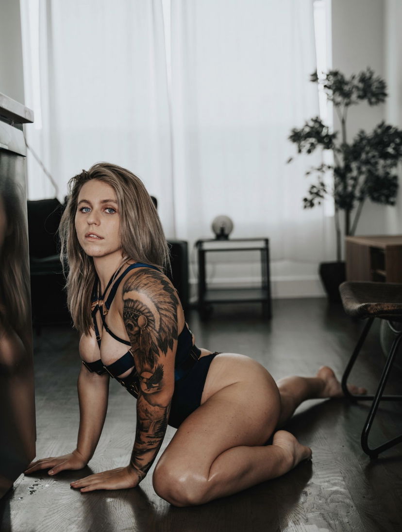 💦🤠𝐒𝐏𝐈𝐂𝐘 𝐂𝐎𝐖𝐆𝐈𝐑𝐋 💦🤠‬ photo