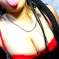 Luu✨, Sexy Model and Influencer in a Bikini Top