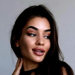 Adele's Embrace - A Model Posing for Your OnlyFans