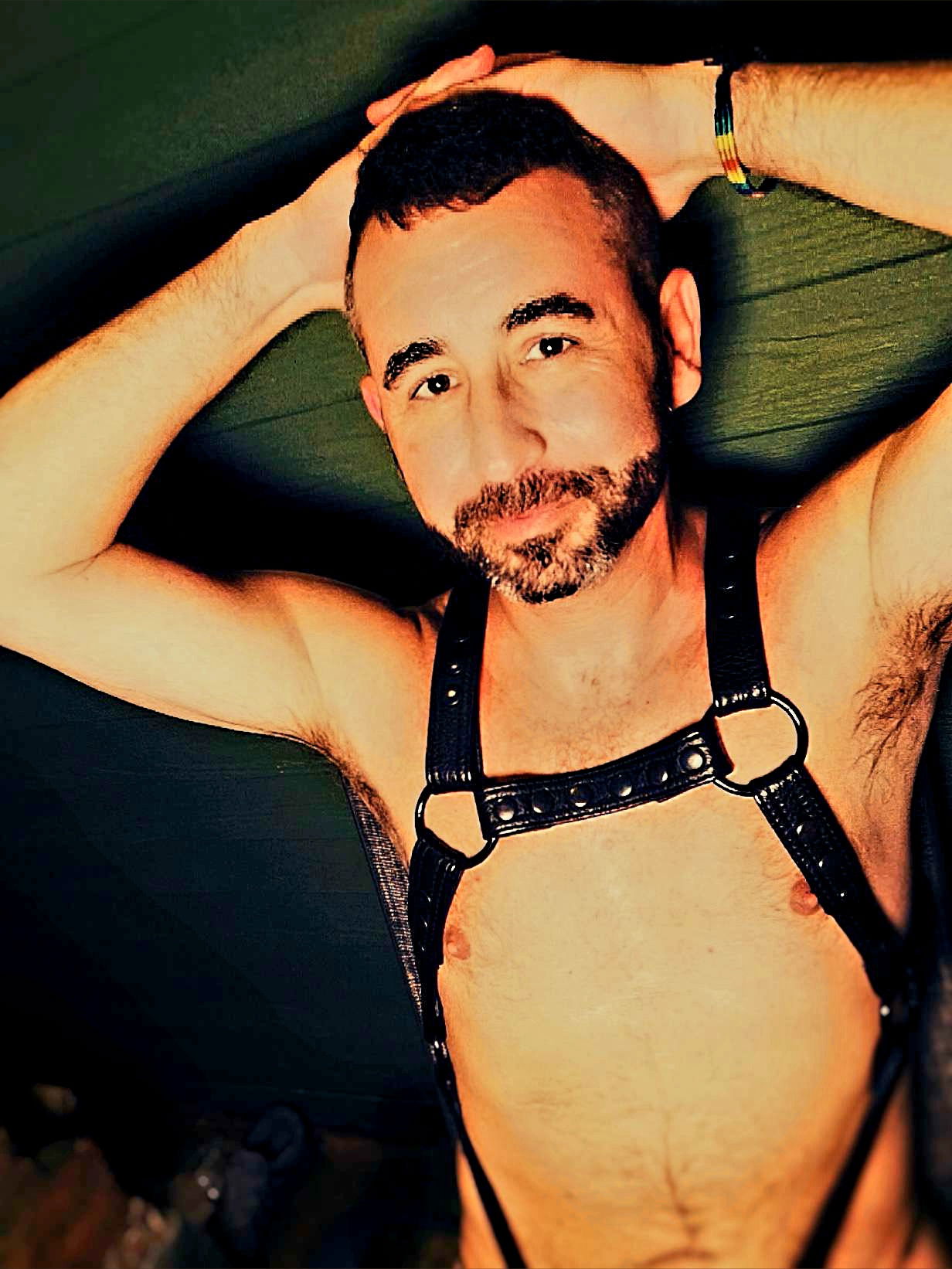 Hung top in the dirty south photo