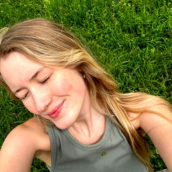 Serene Outdoor Photoshoot with Emily