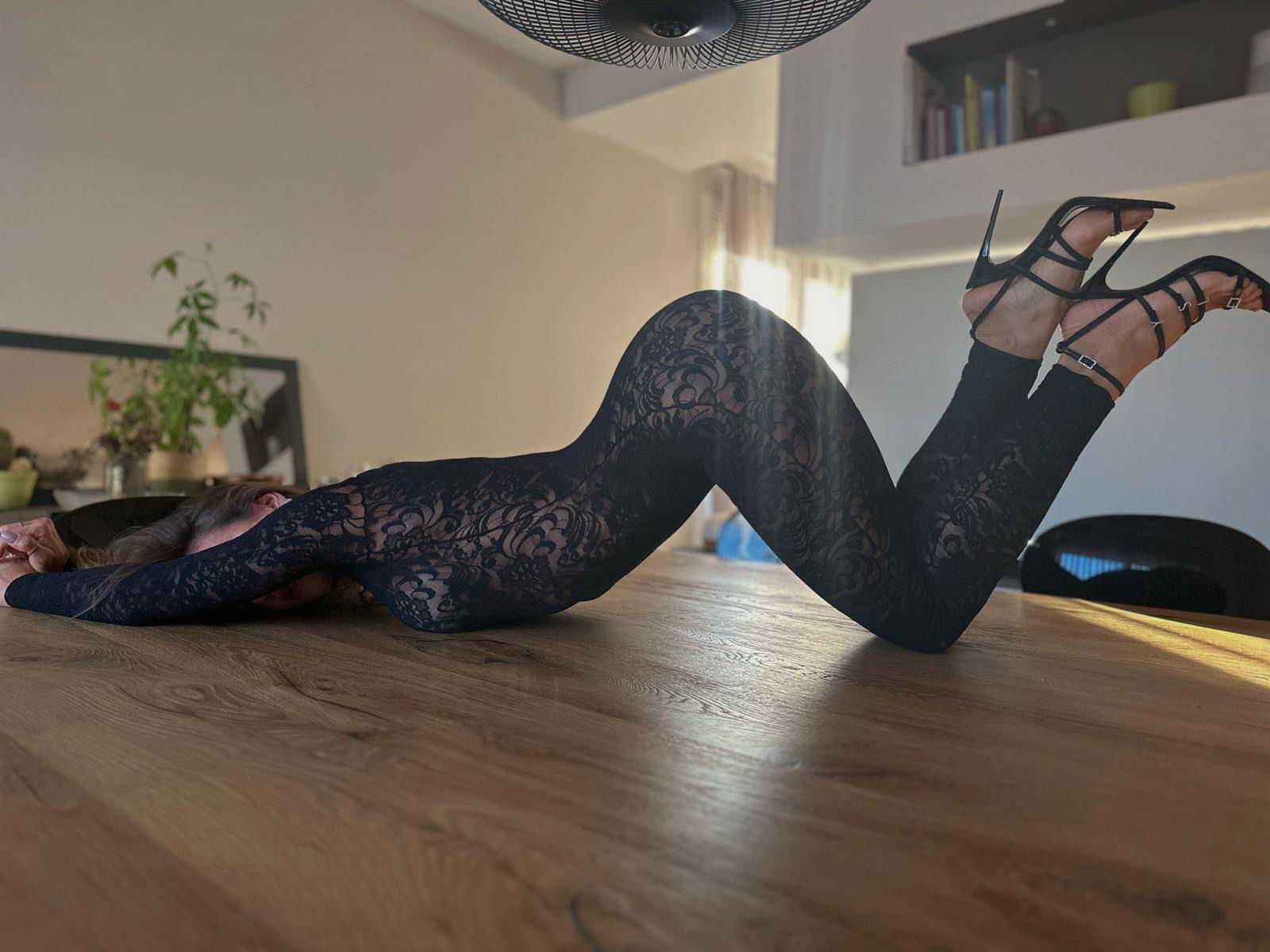 Giulia Dipinto FREE photo