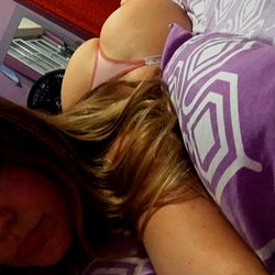 Hailey on Onlyfans, Sharing Her World