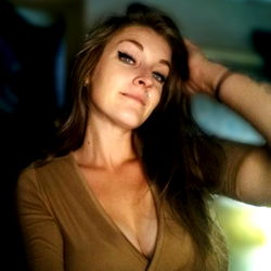 OnlyFans Model Amy Mitchell | Canada