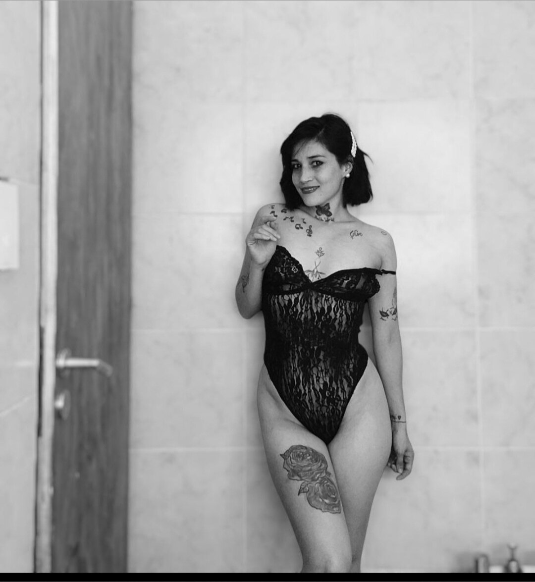 BellaBel🦋🫦 photo