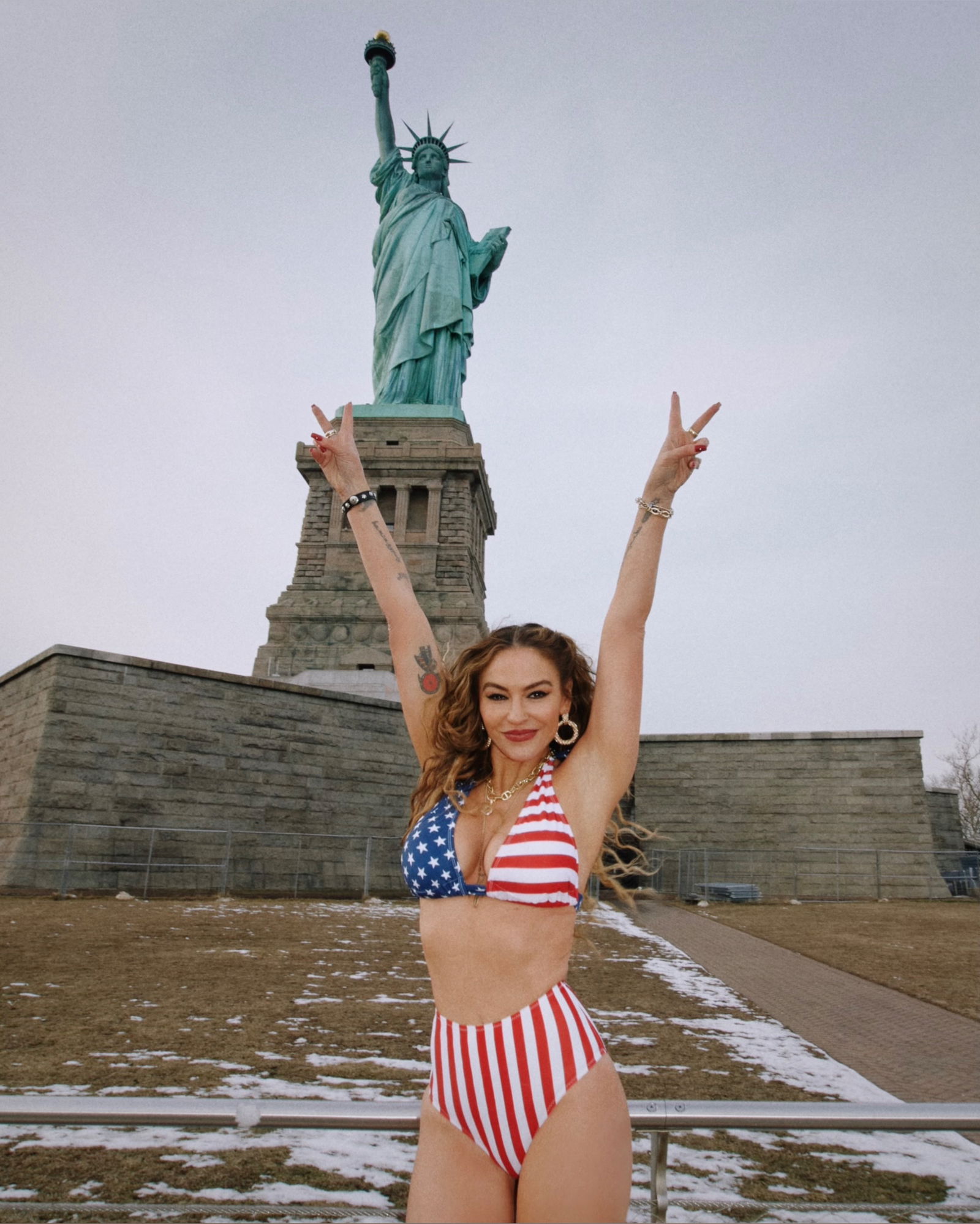 DREA DE MATTEO photo