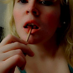 OnlyFans Model Apriatus in a Candid Moment