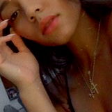 Model Posing in a Modern Setting