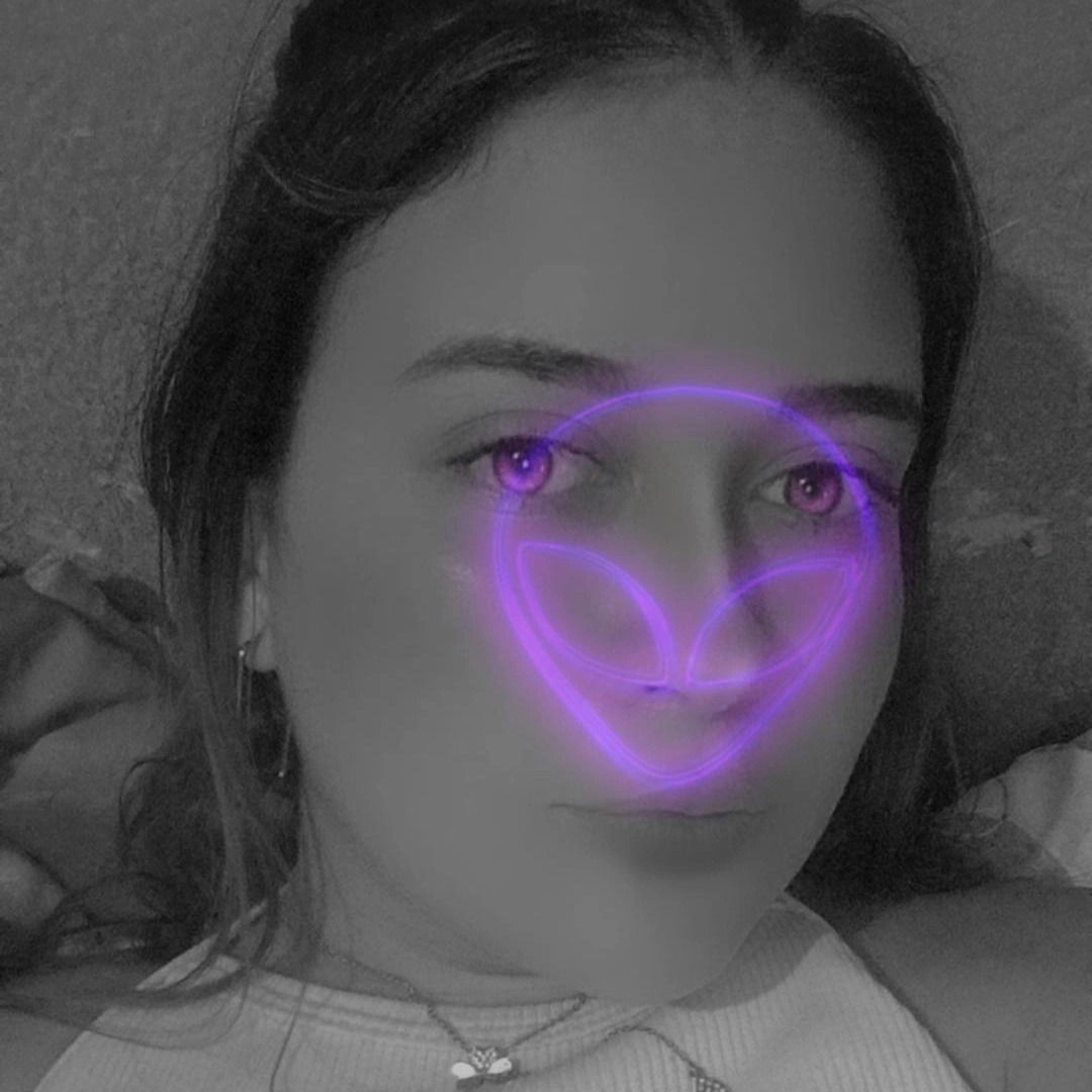 Adrianna Colmenares photo