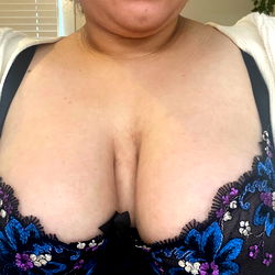 Brianna Rodriguez: OnlyFans Model in Racy Lingerie