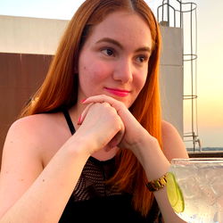 Model Ana Ginger ☄️ Enjoying Her Time