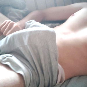 ๐๐ฌ๐ญ๐ก๐๐ซ๐จ๐ญ๐ก photo