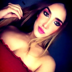 Azeneth Medina - A Beauty to Behold