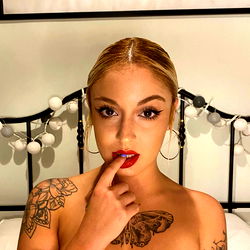 ✨ MELANIA SECRETS ✨ photo