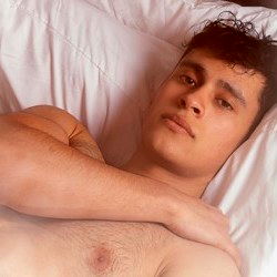 Model Eibgarcia: OnlyFans Photoshoot