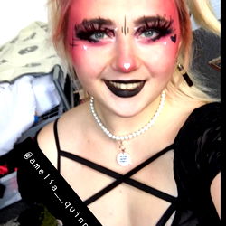 Amelia Quinn's Gothic Glamour