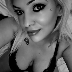 Stunning Pamela, OnlyFans Model from Hungary