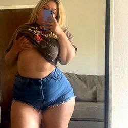 Model Posing in a Mirror