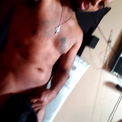 OnlyFans Model Amer Showcasing